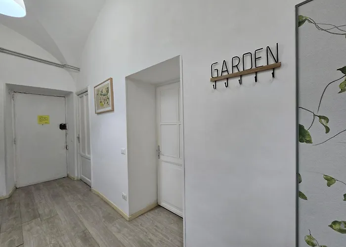 Garden House Дом отдыха Рим